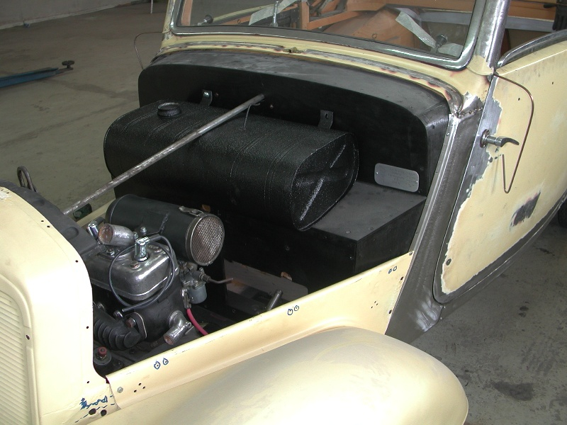 f5DKW F5 mit Holzchassis